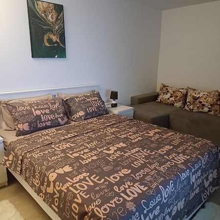 Apartament Garsoniera REBECCA Tîrgu Ocna Zewnętrze zdjęcie